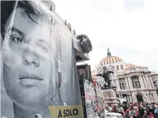  ?? /EFE ?? El álbum “Juan Gabriel en el Palacio de Bellas Artes” se mantiene muy vivo luego de la muerte del artista.