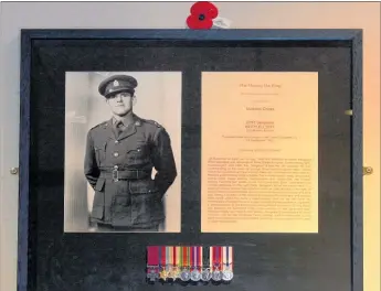  ?? PHOTO / DUNCAN BROWN ?? Portrait of Keith Elliott VC.