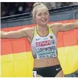  ?? FOTO: DPA ?? Gina Lückenkemp­er jubelt mit der deutschen Fahne.