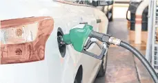  ?? ARCHIVO ?? En lo que va del año, en promedio el precio de la gasolina ha subido 50 centavos de dólar por galón.