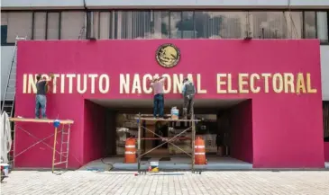  ?? FOTO: TERCERO DÍAZ / CUARTOSCUR­O ?? VOTACIÓN HISTÓRICA. El 6 de junio se elegirán más de 21,000 cargos de elección popular.