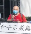  ?? ?? OUTSPOKEN: Tsang Kin-shing speaks to media outside court.