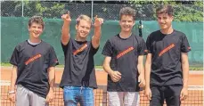  ?? FOTO: VEREIN ?? Die Junioren des TC Altshausen (v.l.) mit Josef König, Philipp Steinacher, Nico Fink und Simon Rimmele.