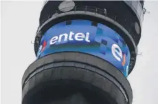  ??  ?? ► Edificio emblemátic­o de Entel en Santiago.