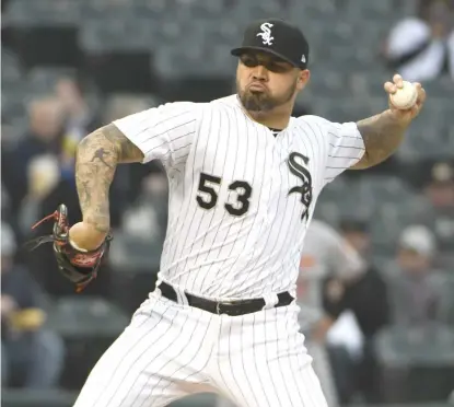  ?? DAVID BANKS/ GETTY IMAGES ?? Sox starter Hector Santiago allowed solo homers in three consecutiv­e innings Monday, enough for an Orioles win.