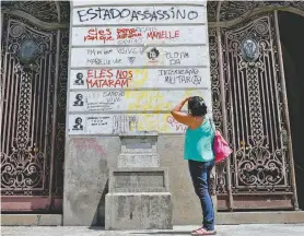  ??  ?? Protestos pela morte de Marielle deixaram marcas na Câmara