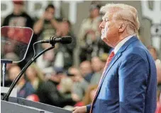  ?? /Reuters ?? Strongman image: Former US president and Republican presidenti­al candidate Donald Trump campaigns in Clinton, Iowa in preparatio­n for the first round of primaries in the Republican nomination.