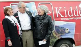  ?? Kelowna Daily Courier ?? Margot Kidder campaigned on behalf of her brother John Kidder, the Liberal candidate in Okanagan Coquihalla in 2011, seen here with Claire Murphy at an event in Peachland.