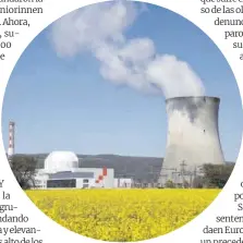  ?? Arnd Wiegmann / Reuters ?? Un campo de colza frente a la central nuclear de Leibstadt, en Suiza.