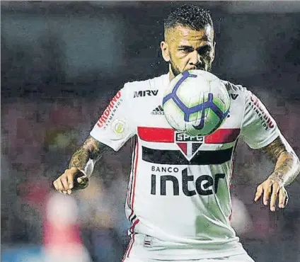  ?? FOTO: TWITTER SAO PAULO ?? Instagram fue la vía de escape de Dani Alves en sus reflexione­s tras una bochornosa derrota