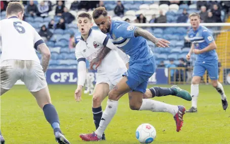  ?? Www.mphoto graphic.co.uk ?? Sefton Gonzales, the Rams’ new 6ft 5ins striker, pictured in action during his time with Stockport County
