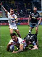  ??  ?? Israel Folau scored on his Super League debut for Catalans Dragons.