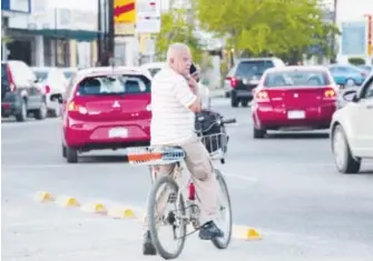  ?? /ALBERTO COTA ?? Colectivos exigen que haya políticas que den seguridad a ciclistas