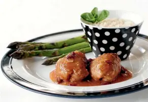  ??  ?? A slow cooker can be an absolute lifesaver on a cold wintry day.