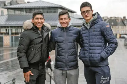  ?? FOTO ?? Nairo ya comparte en Francia con su nuevo equipo, en el que están su hermano Dáyer y su amigo Winner Anacona. A los colombiano­s se les nota felices.