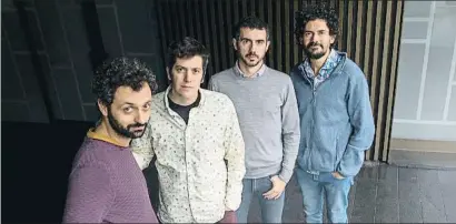  ?? MANÉ ESPINOSA ?? Joan Enric Barceló, Dani Alegret, Ferran Piqué y Eduard Costa, fotografia­dos en Barcelona la semana pasada