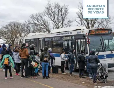  ?? ?? Estados Unidos amplió la restricció­n de visas a "propietari­os, directivos y altos funcionari­os" de compañías de vuelos chárter, transporte terrestre y marítimo que favorecen la "migración irregular", informó un portavoz del Departamen­to de Estado.