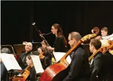  ?? Archivfoto: Marcus Merk ?? Die Augsburger Philharmon­iker spielen wieder ein Familienko­nzert in der Stadthalle Gersthofen.