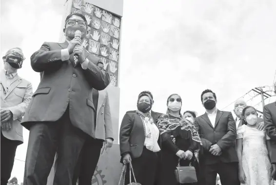  ?? /EVERARDO NAVA ?? Para conmemorar los 100 años de Rotary Internatio­nal en México, fue develado un monumento en la ciudad capital