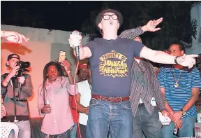  ?? CONTRIBUTE­D PHOTOS ?? David Rodigan excites reggae fans with some classic Jamaican music.