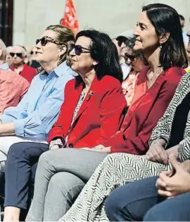  ?? EFE ?? Reyes Maroto presentó su candidatur­a junto a Margarita Robles