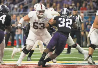  ?? Don Feria / isiphotos.com 2017 ?? Stanford junior Nate Herbig declared for the NFL draft after playing seven games this season.