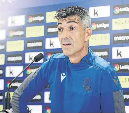  ?? FOTO: UNCITI ?? Imanol Alguacil, entrenador de la Real Sociedad, en la rueda de prensa previa al derbi ante el Athletic ayer en Zubieta