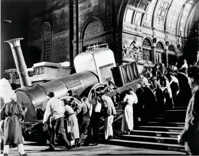  ?? ALAMY. ?? A famous scene from the film features volunteers removing the original branch locomotive from a museum. The location was the old Imperial Institute in London.