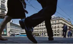  ?? KEYSTONE ?? Vor allem die Ungleichve­rteilung der Boni sorgt für Unmut.