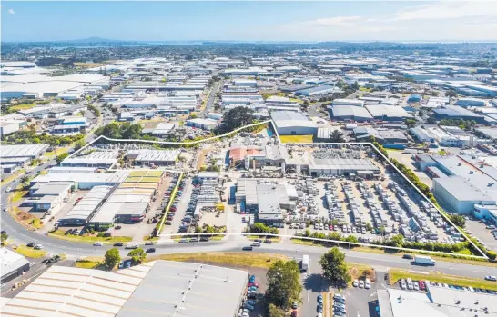  ??  ?? The 55,444sq m site at Kerwyn Ave has two separate road frontages with five road access points.