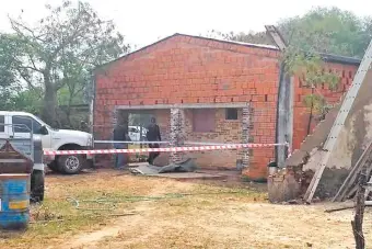  ??  ?? El lugar en el que fueron encontrado­s los cuatro cuerpos, en la estancia chaqueña “Taguató”.