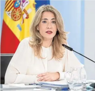  ?? // EP ?? La ministra de Transporte­s, Raquel Sánchez, tras el Consejo de Ministros