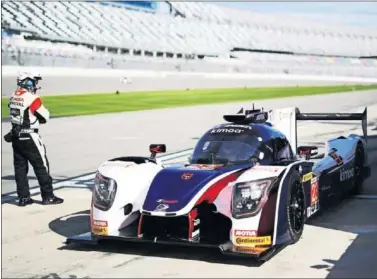  ??  ?? VELOCIDAD. Alonso marcó en el ‘Superspeed­way’ de Daytona el mejor tiempo de United Autosports.