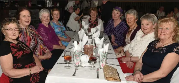  ??  ?? Millstreet ladies enjoying Nollag na nBan celebratio­ns in the Wallis Arms Hotel, Millstreet.