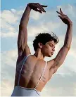  ??  ?? Luigi Crispino Napoletano, 20 anni, fa parte del corpo di ballo dell’American Ballet Theatre