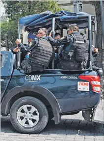  ?? JOHAN ORDONEZ / AFP ?? Seguridad. La vigilancia aumenta en México al acercarse la votación.