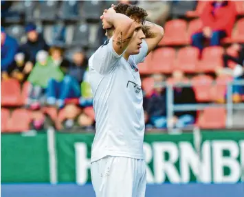  ?? Foto: Roland Geier ?? Musste sich mit dem FC Ingolstadt geschlagen geben: Dennis Eckert Ayensa verlor mit seiner Mannschaft mit 0:1 gegen Viktoria Köln.