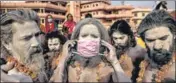  ?? REUTERS ?? A photo of Naga Sadhus at the Kumbh Mela festival in Haridwar, in 2021 by Danish Siddiqui, who won a Pulitzer Prize.