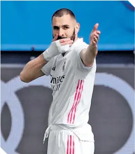  ??  ?? Karim Benzema ha anotado seis goles en 36 partidos frente al Atlético.