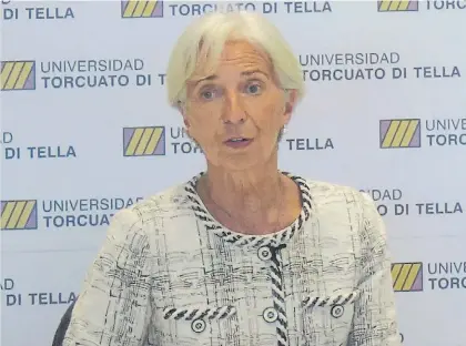  ??  ?? Madame. La titular del Fondo Monetario, Christine Lagarde, hablando ayer en una universida­d.