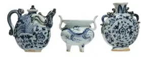  ??  ?? Chinese Ming blue painted water dropper with phoenix (£465) tripod censer with dragon (£1,100) and moon flask (£365)