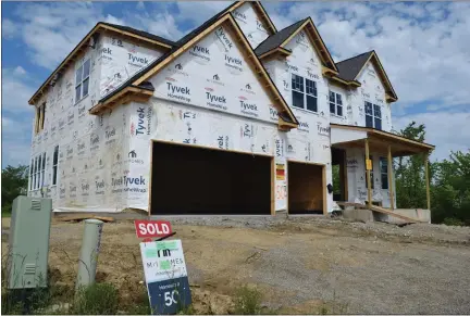  ?? MARK CAVITT — MEDIANEWS GROUP ?? Pictured is a home being constructe­d in the M/I Homes Oak Ridge developmen­t in Lyon Township. The homes start at $512,000.