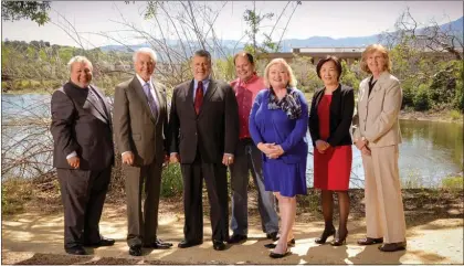  ?? SANTA CLARA VALLEY WATER DISTRICT ?? The board of the Santa Clara Valley Water District, a government agency based in San Jose, consists of, from left, Tony Estremera, Dick Santos, John Varela, Gary Kremen, Barbara Keegan, Nai Hsueh and Linda Lezotte.