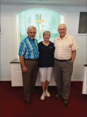  ?? JEAN BONCHAK — FOR THE NEWS-HERALD ?? Leaders of the 200-year-old Chesterlan­d Baptist Church are (l to r) Pastor Rev. Dr. Jerry DeHart, Barbara Likins and Deacon Garland Likins.