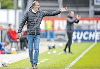  ?? FOTO: CATHRIN MÜLLER/IMAGO IMAGES ?? Ein Bild zum dran gewöhnen: Pellegrino Matarazzo soll den VfB länger an der Linie dirigieren.