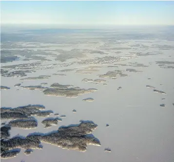  ?? TAMARA KING/POSTMEDIA NEWS ?? A study done at a Manitoba First Nations reserve in the Island Lake region showed water became contaminat­ed during the delivery process.