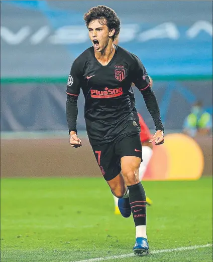  ?? FOTO: EFE ?? Joao Félix, celebrando el gol que logró ante el Leipzig en los cuartos de final de la Liga de Campeones