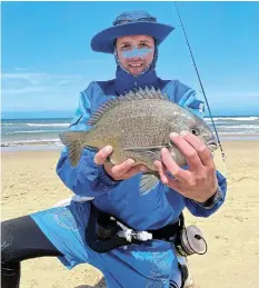  ?? ?? TREASURED FIND: Dylan Wood with a bronze bream.