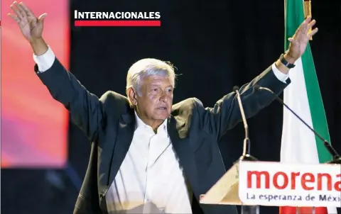  ??  ?? ELEGIDO. AMLO volvió a las bases de la comunicaci­ón política: pautó en medios tradiciona­les y recorrió cientos de kilómetros.