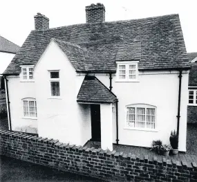  ??  ?? Rose Cottage, Wordsley’s oldest building (Stan Hill)